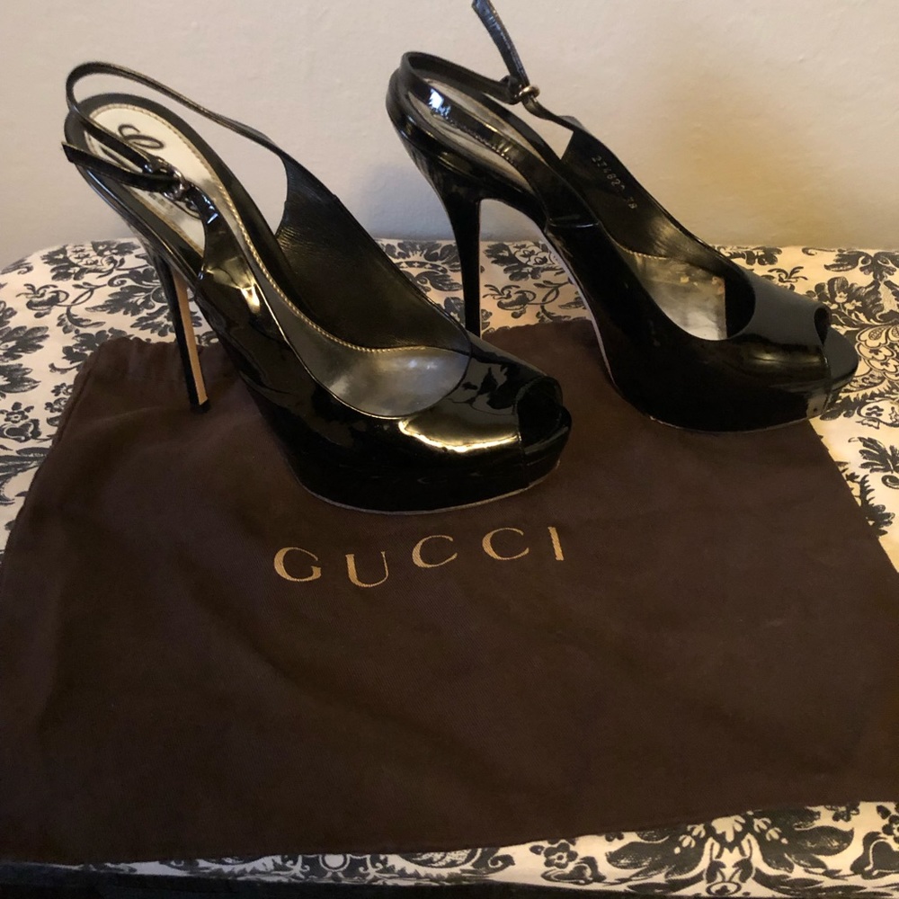 AUTHENTIC GUCCI PUMPS